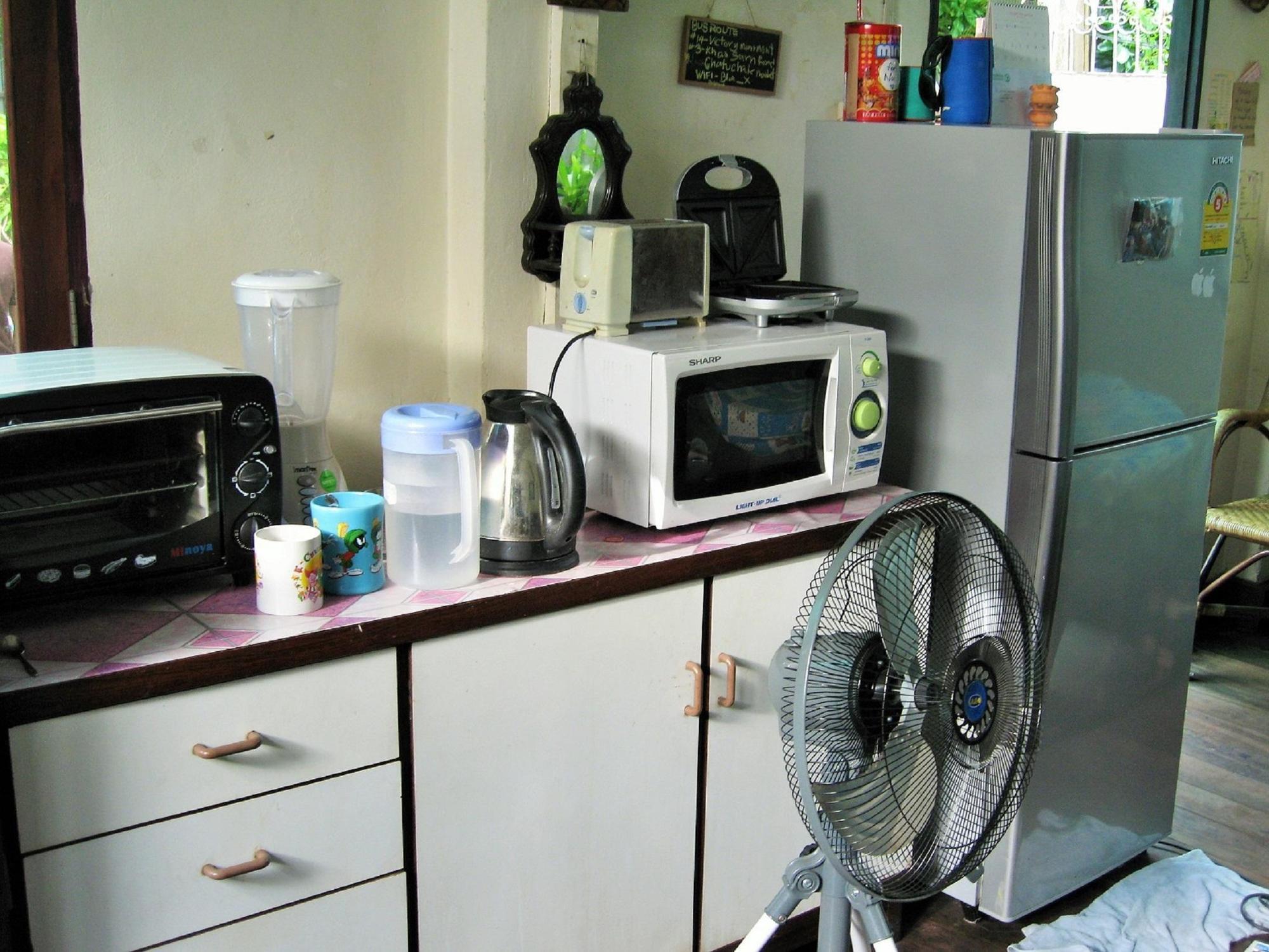 Bluefin Guesthouse Bangkok Zewnętrze zdjęcie
